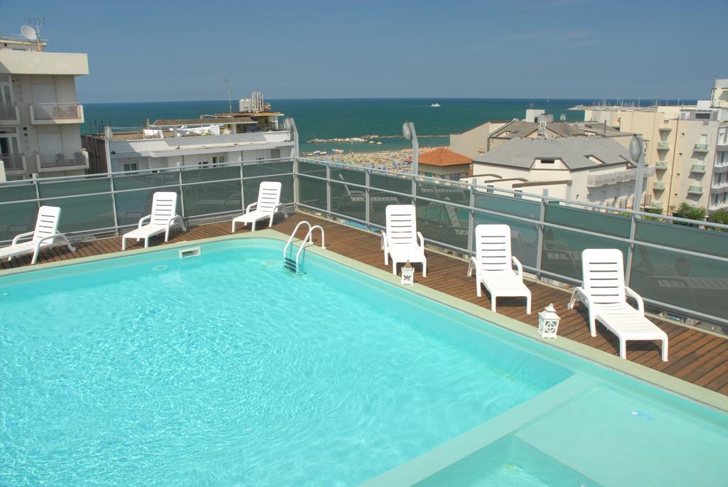 Residence Hotel Club House Cattolica Exterior foto