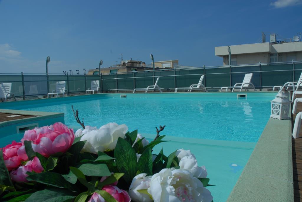 Residence Hotel Club House Cattolica Exterior foto